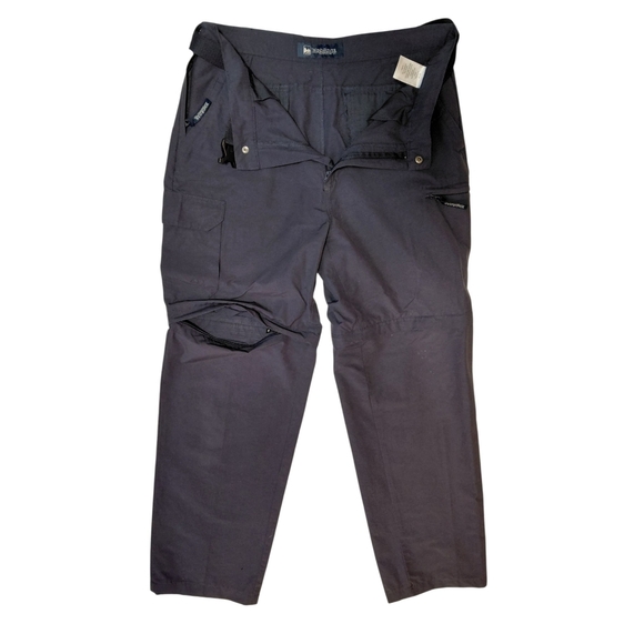 Men's Stylish Dark Grey Convertible Cargo Pants - Picture 9 of 11
